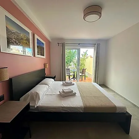 Hotel 8 Islas *
