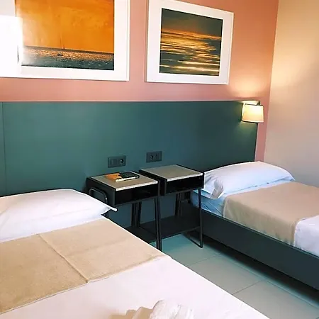 Hotel 8 Islas *